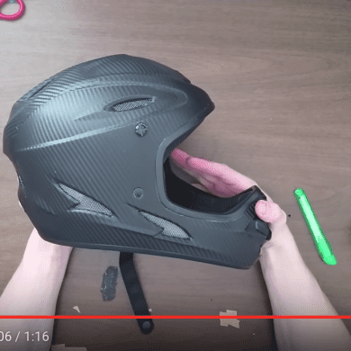 motorcycle helmet keeps fogging up