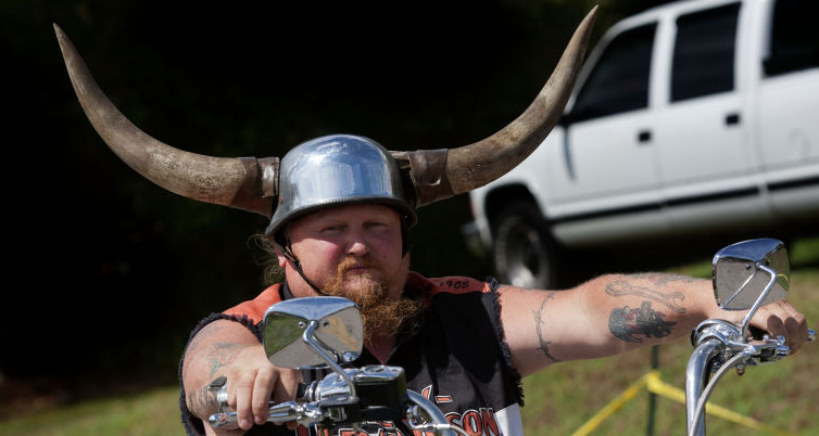 huge-horns-motorcycle-helmet-2